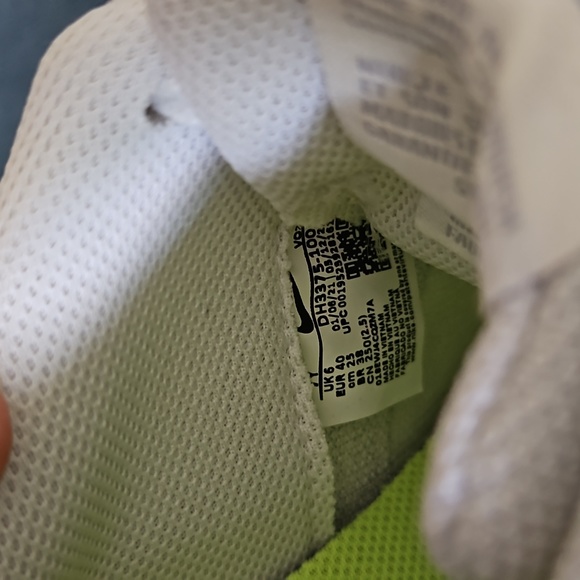 NWT Nike Move to Zero Sneakers - Picture 5 of 5